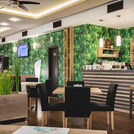 семеен естило