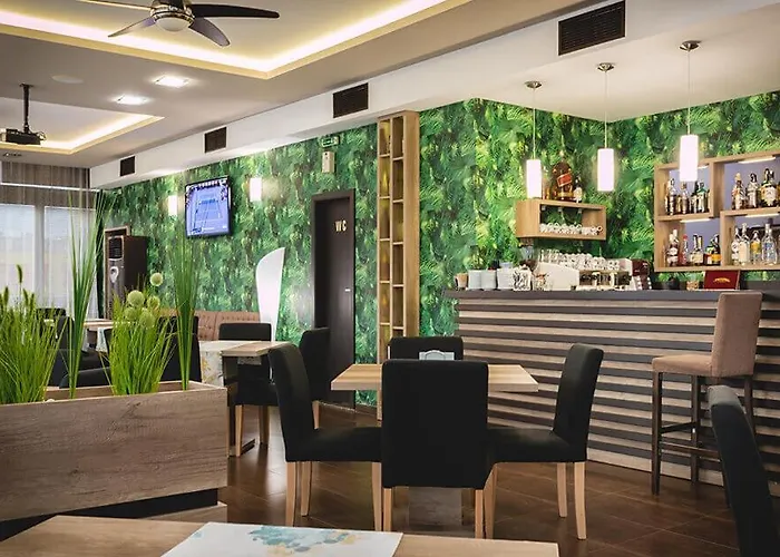 семеен естило