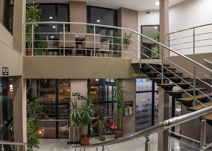 семеен естило Хотел