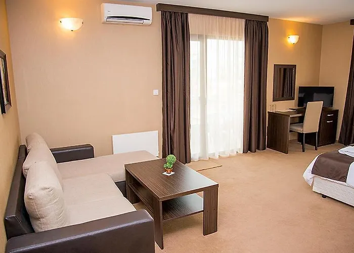 семеен естило * Димитровград